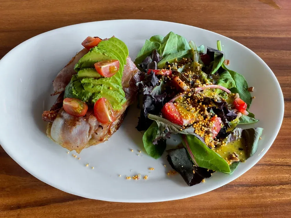 Avocado Toast Makol